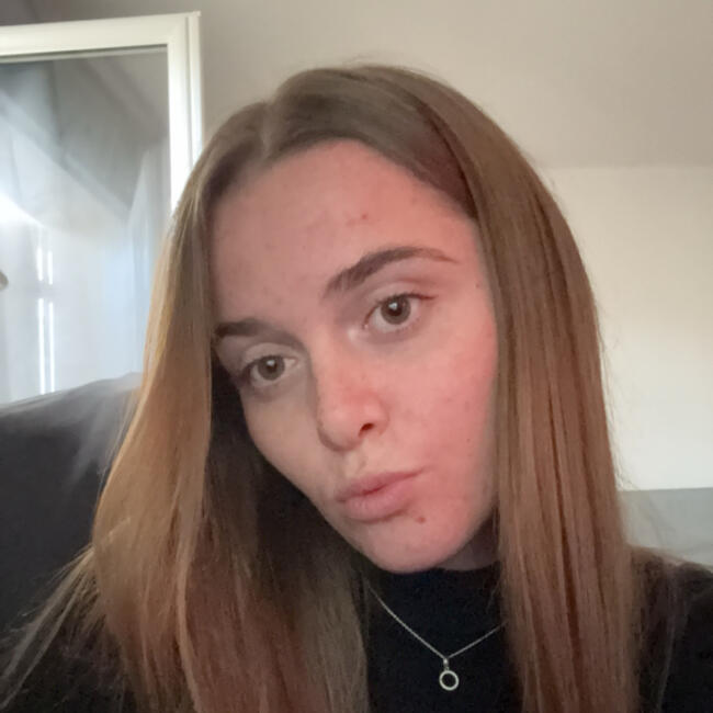 Babysitter in Bias: Alycia