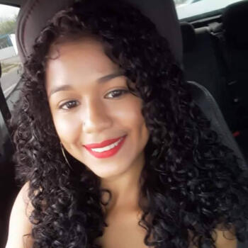 Babysitter in Palhoça: Ingrid