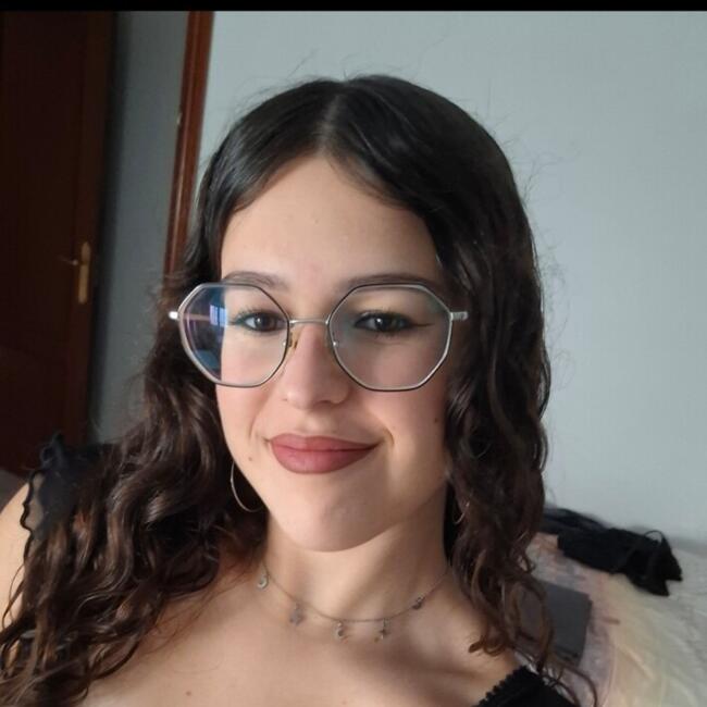 Canguro en Sevilla: Nuria