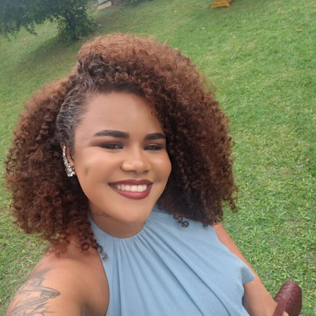 Babá em Cariacica: Thayssa