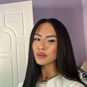 Babysitter Makrys Tichos: Σωτηρία