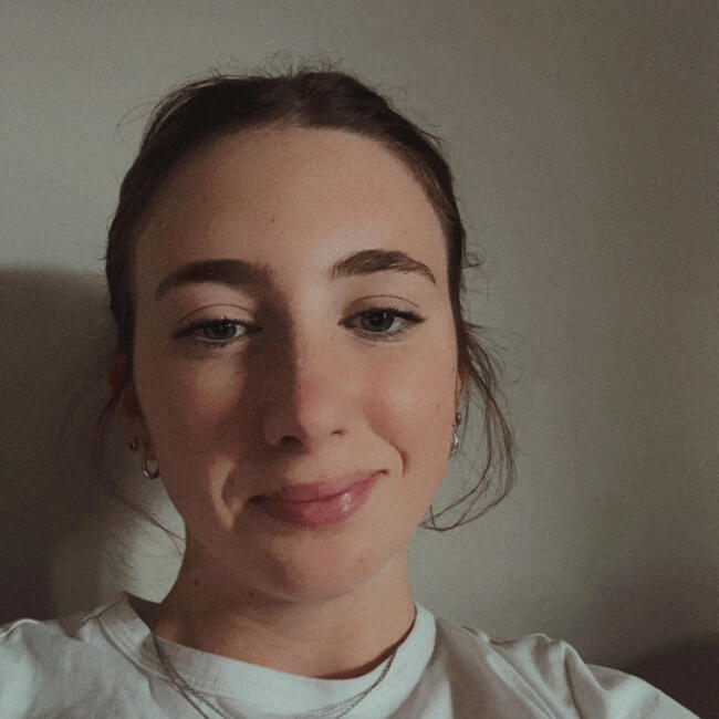 Babysitter in Ballarat: Charlotte