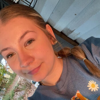 Babysitter in Hickory: Madison