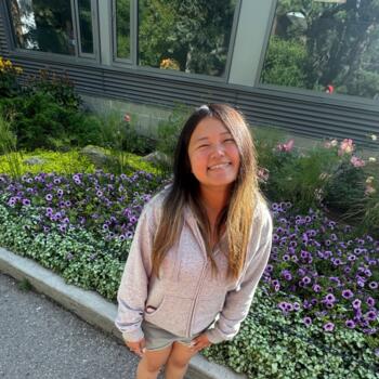 Babysitter in Minneapolis: Natalie