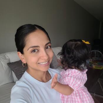 Babysitter in West Harrison: Brenda