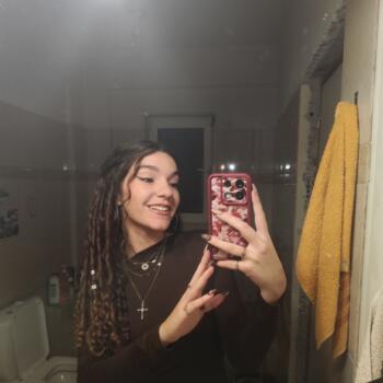 Babysitter στην περιοχή Αχαρνές: ΕΛΕΝΗ