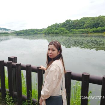 Babysitter in Seongnam-si: Lian