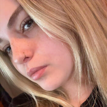 Babysitter in Lakeville (Indiana): Lydia