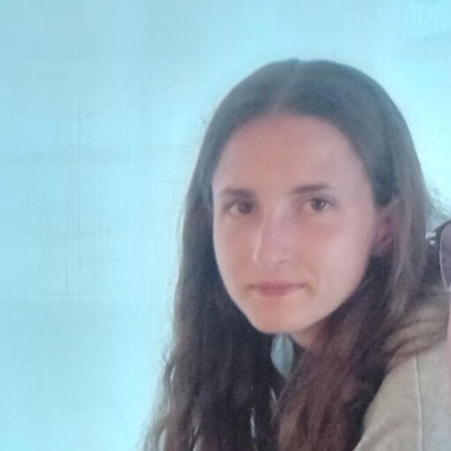 Babysitter in Chemillé-Melay: Adeline