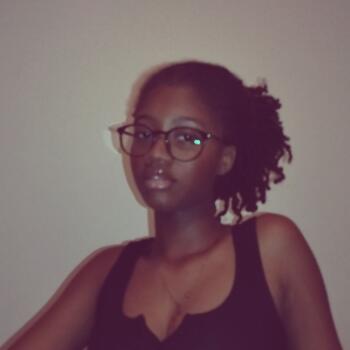 Babysitter in Póvoa de Santo Adrião: Evandra Varela