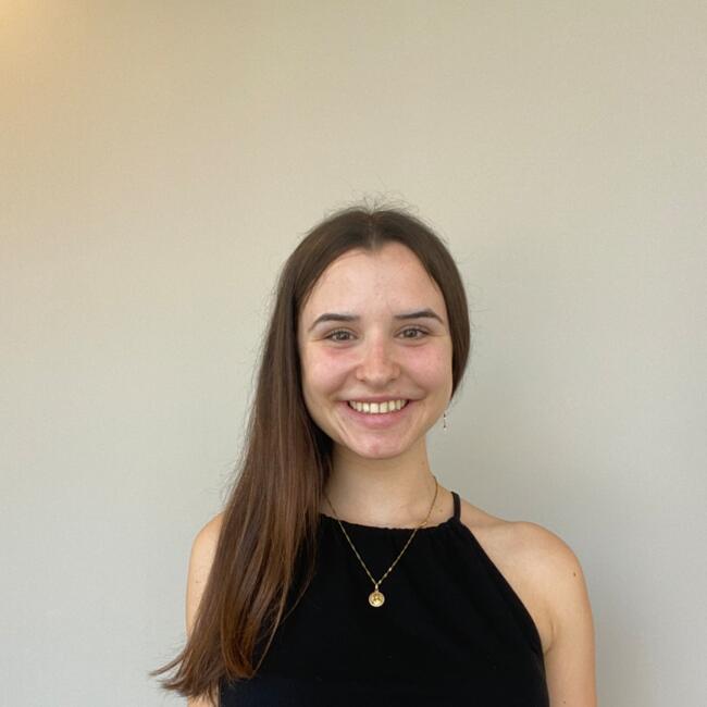 Babysitter in Castellon: Maya