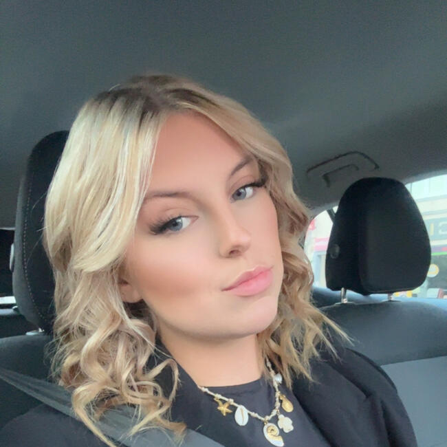 Babysitter in Lille: Gina