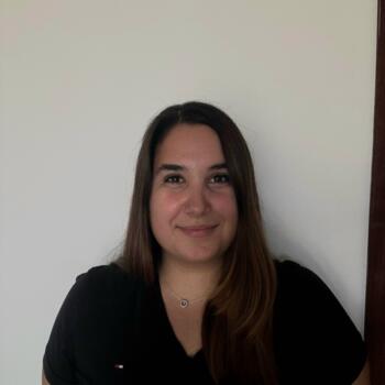 Babysitter in Egg: Claudia