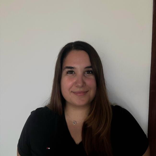 Babysitter in Egg: Claudia