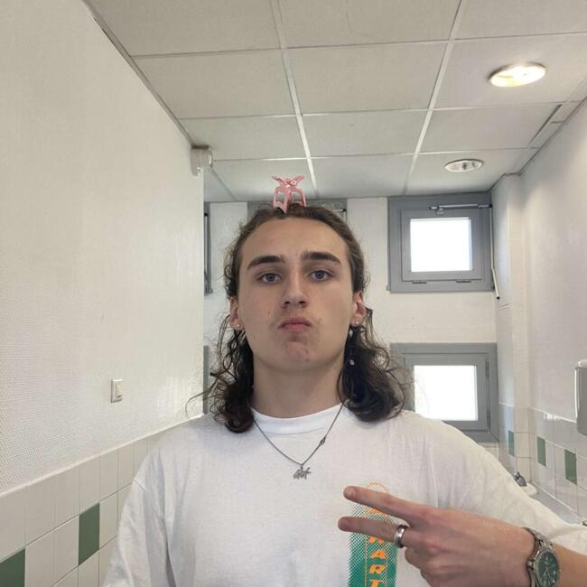 Babysitter in Bordeaux: Achille