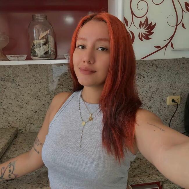 Babysitter em Alcácer do Sal: Yailin