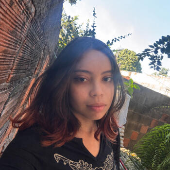 Babysitter in Serra: Verônica