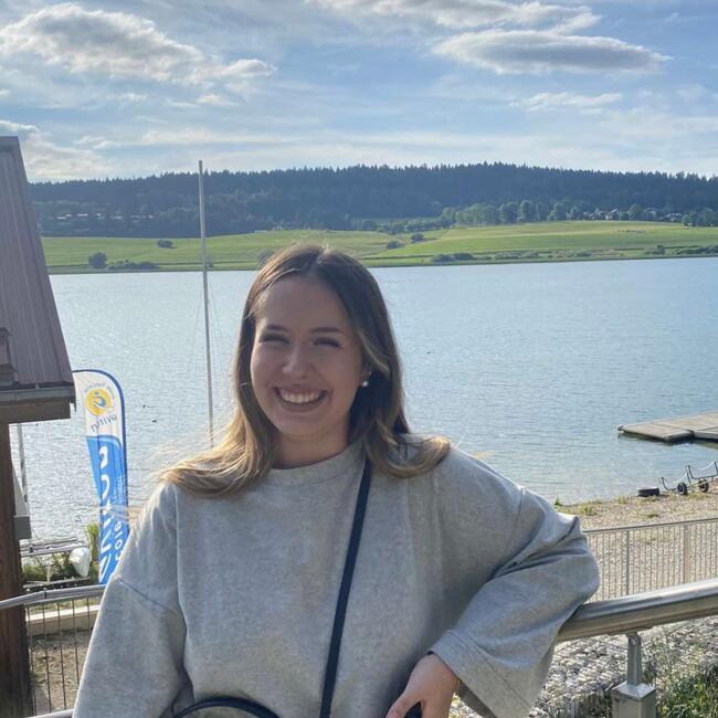 Babysitter in Pontarlier: Camille