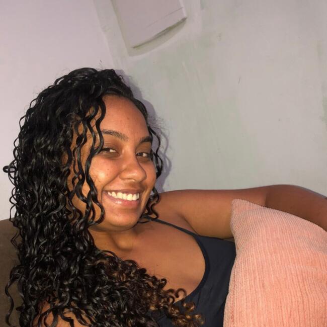 Babysitter in Barra dos Coqueiros: Anny Karoline