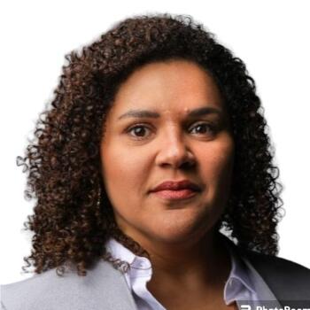 Emprego de babá em Brasília: emprego de babá Martha