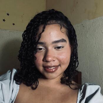 Babysitter in Caucaia: Esther