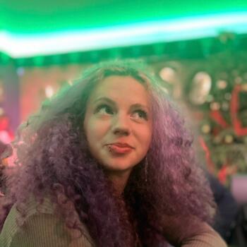 Babysitter in Galway: Eva May