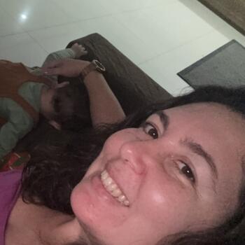 Emprego de babá em Macaé: emprego de babá Fernanda
