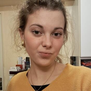 Babysitter Saint-Jean-d'Arvey: Léa