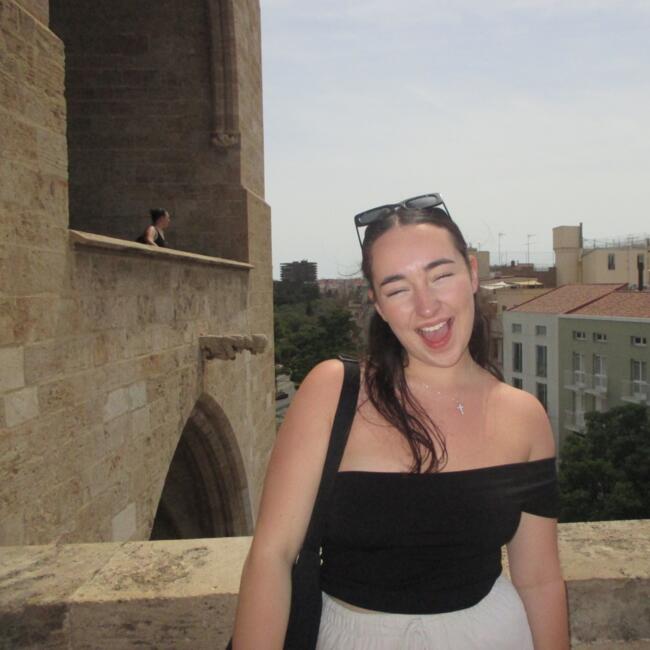 Babysitter in Gold Coast: Malea