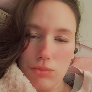 Babysitter Maia: Kari