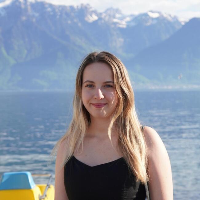 Nounou à Echarlens: Julia