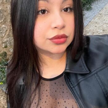 Babysitter in Guimarães: Nahiara