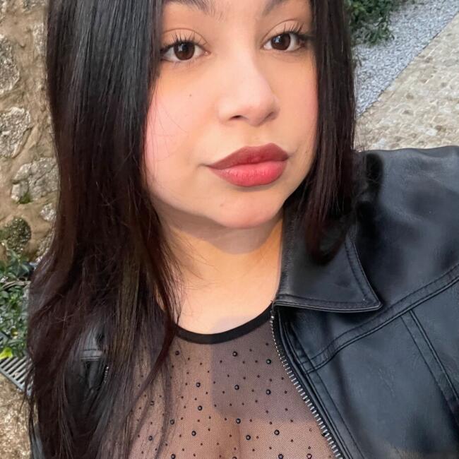 Babysitter in Guimarães: Nahiara