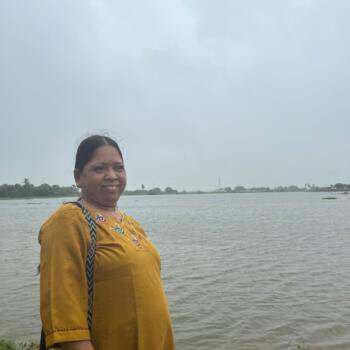 Babysitter in Surat: Meena