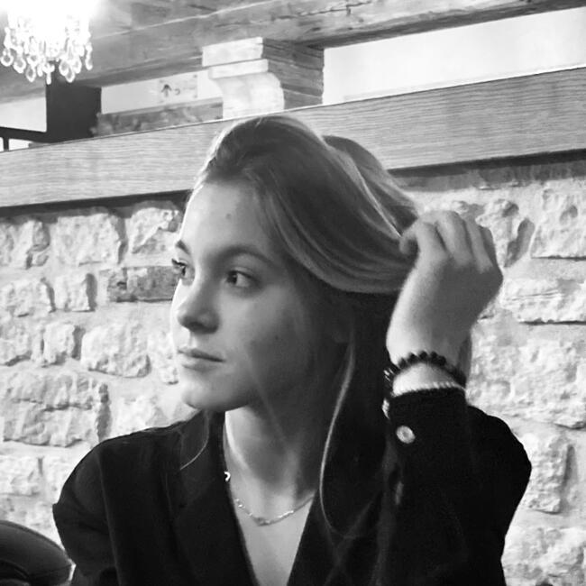 Babysitter in Viriat: Emma