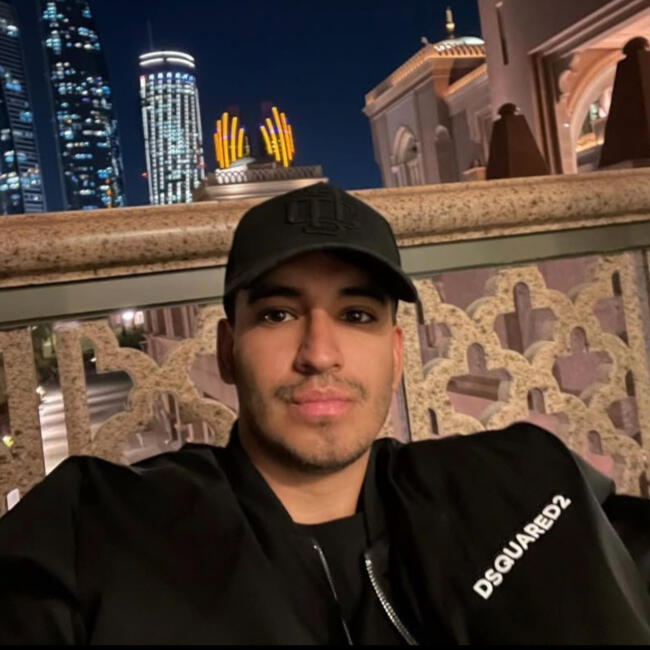 Babysitting job in Wilmslow: Andres