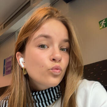 Babysitter in Vosselaar: Marie