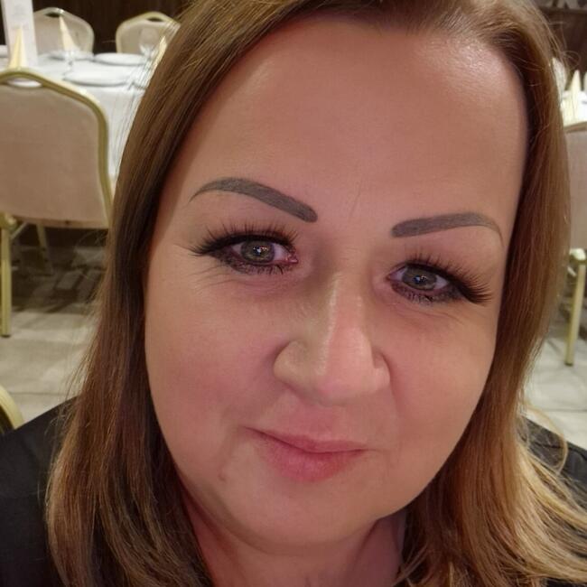 Bébiszitter Pecöl területén: Ágnes