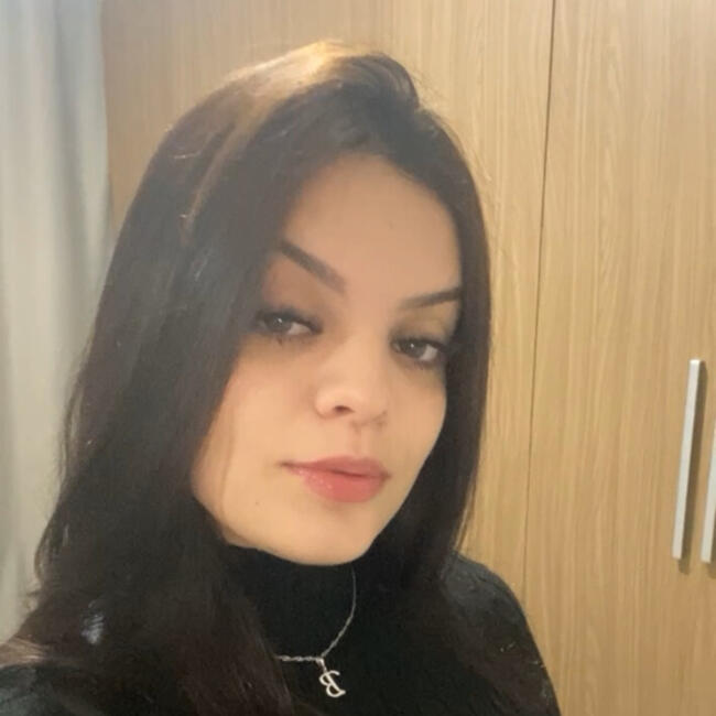 Babysitter in Maringá: Bruna