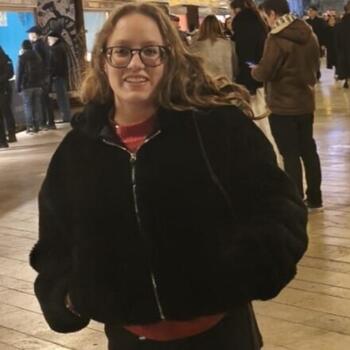 Nanny in Moncada: Claudia