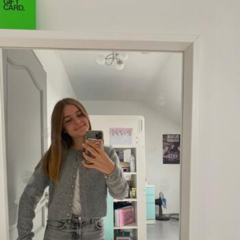 Babysitter in Floreffe: Maya