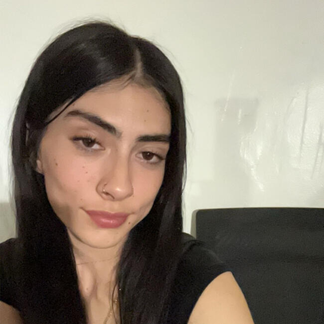 Nanny in San Diego: Victoria