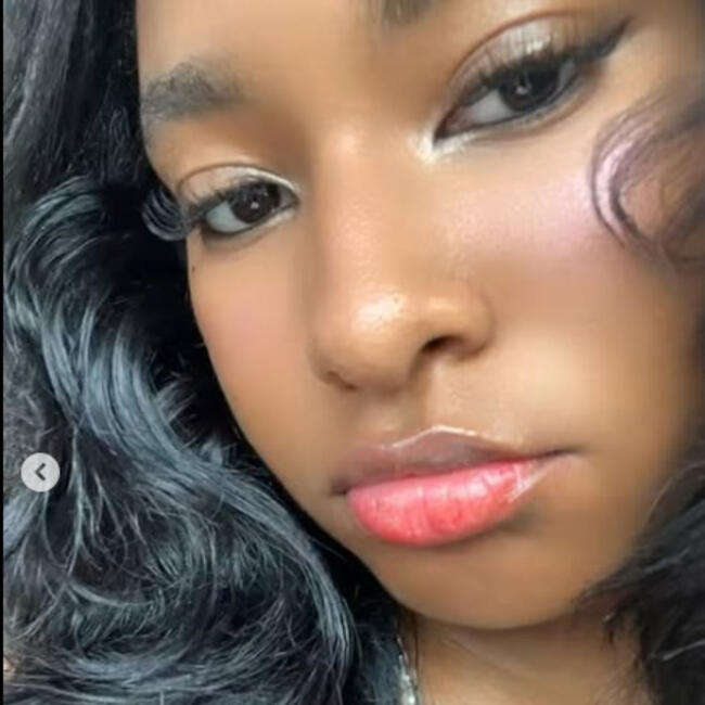 Babysitter in Jacksonville: Genesis