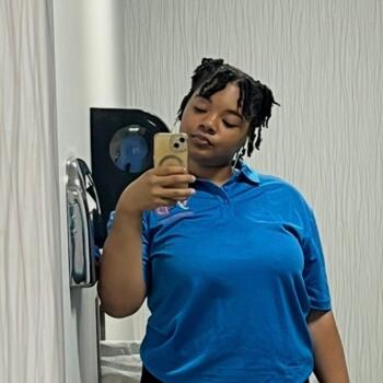 Babysitter Hampton: Promise