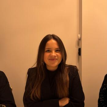 Oppas in Den Haag: Noor