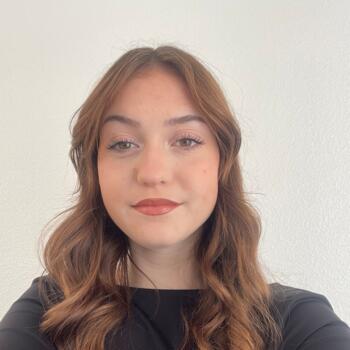 Babysitter in Rennes: Anouk