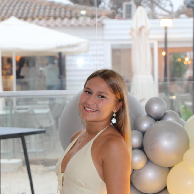 Babysitter in Carcavelos: Mariana