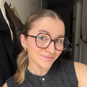 Babysitter in Montreal: Lilou