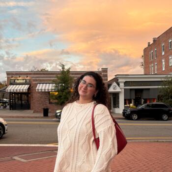 Babysitter in Ledgewood (New Jersey): Abigail