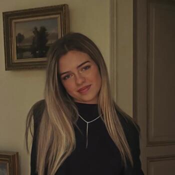 Babysitter in Néris-les-Bains: Emma